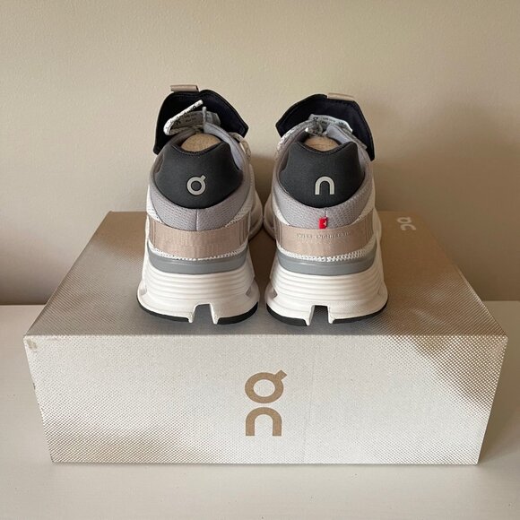 On Running Women's Shoes - White and Black - Picture 7 of 7